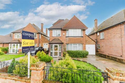 St. Georges Drive, Ickenham, UB10