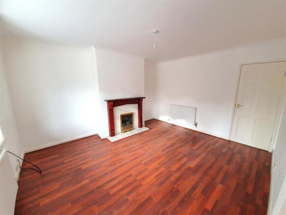 Daisy Bank Road, Lymm photo 4