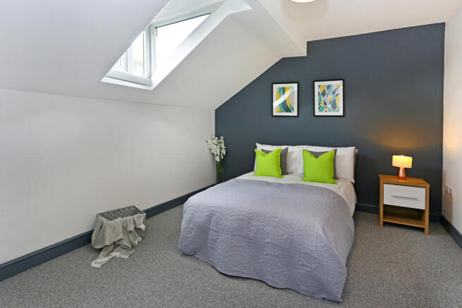 5 bed Terraced to rent Image 5