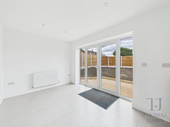 Ringleas, Nottingham, NG12 photo 4