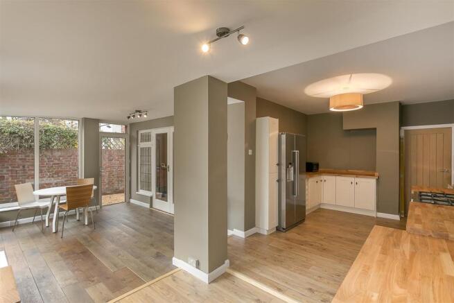 Kitchen/Breakfast Room