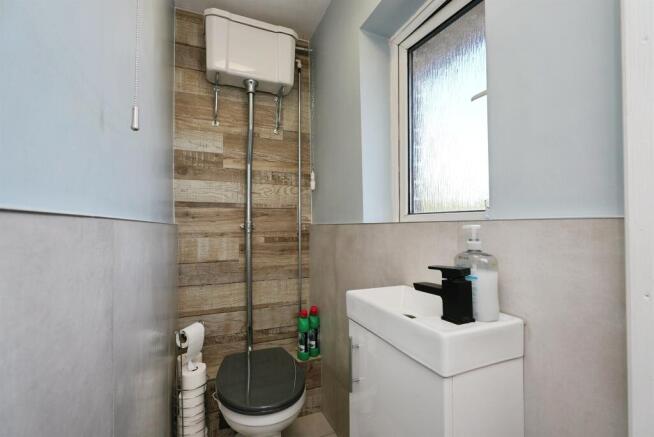 3 bed Terraced for sale Image 12