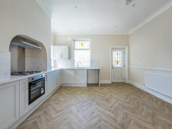 3 bed End of Terrace for sale Image 5