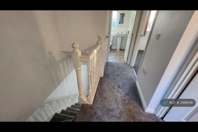 1 bed House Share to rent Image 11
