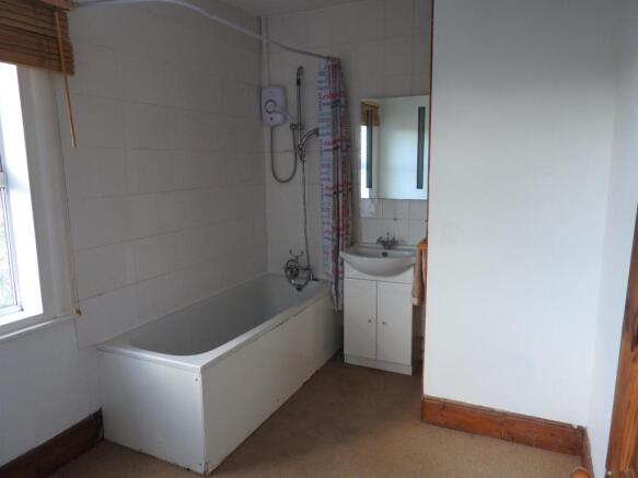 Bathroom.jpg