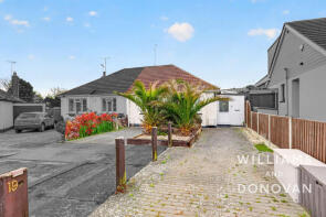 19, Downesway, South Benfleet, Benfleet SS7 1EE
