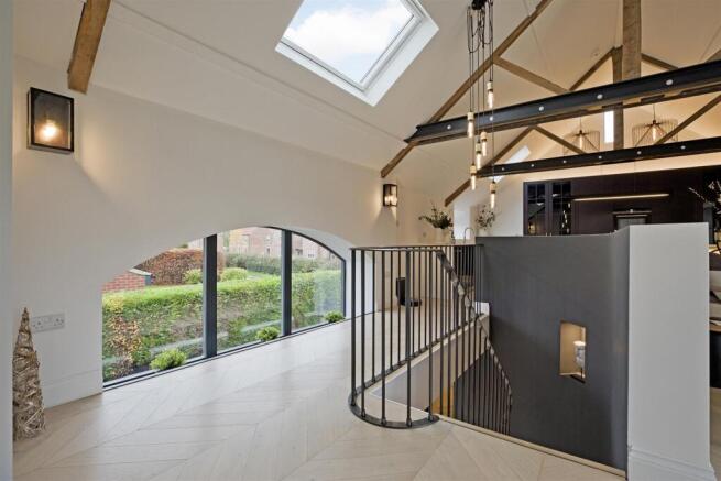 3 bed Barn Conversion for sale Image 5