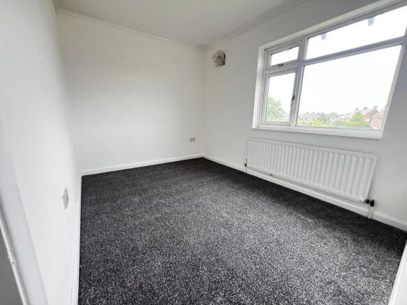 3 bed Semi-Detached to rent Image 7