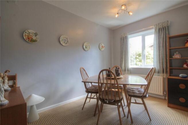 Bedroom/Dining Room