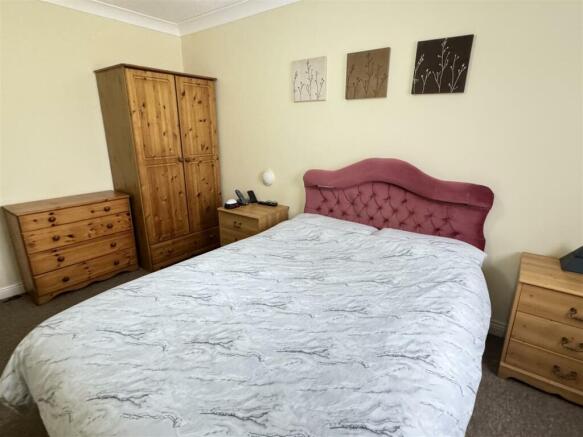 Bedroom 1: