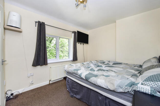 3 bed Semi-Detached for sale Image 9