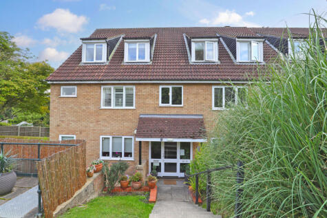 Goldings Road, Loughton, Essex, IG10