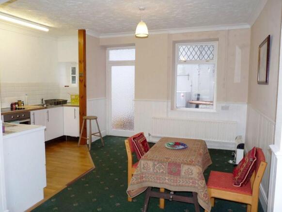 Dining/Kitchen