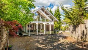 Holtz Haus, The Lane, Dullatur, Cumbernauld G68 0AU