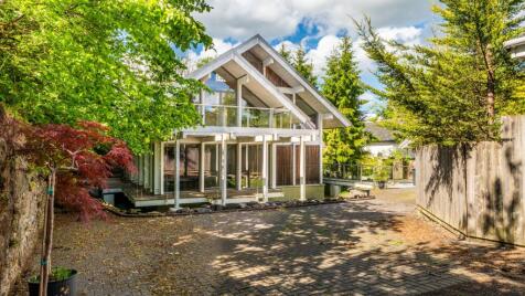 Holtz House, The Lane, Dullater, G68 0AU