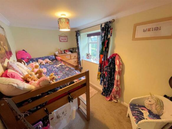 bedroom 3.jpg