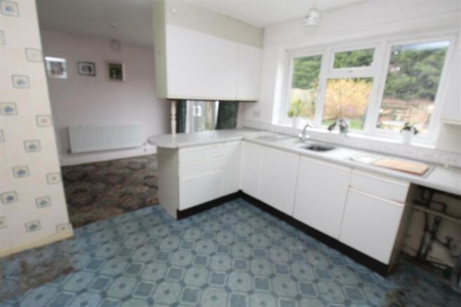 Kitchen/ Dining Room