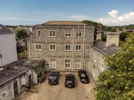 First Floor Flat, 19, The Square, Plymouth PL1 3JX