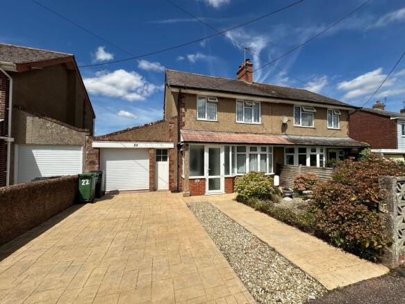 3-bed semi-detached on Ardwyn, Wellington, TA21, £275,000