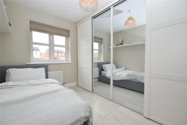 3 bed Semi-Detached to rent Image 7