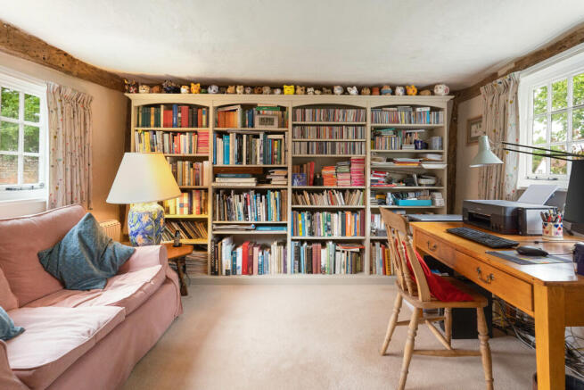Photo 10