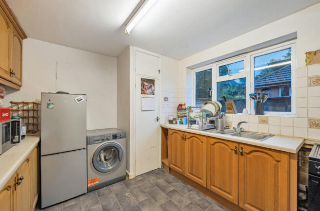 Berkeley Avenue, Reading, Berkshire photo 4