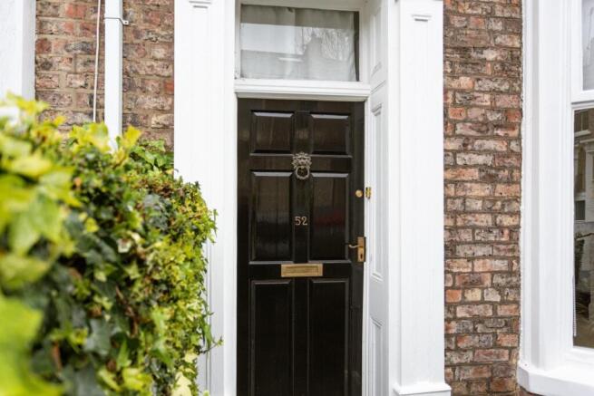 4 bed Terraced for sale Image 5