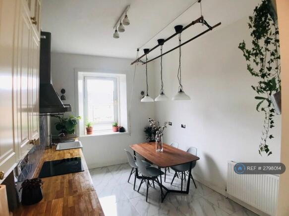 Kitchen & Dining Area