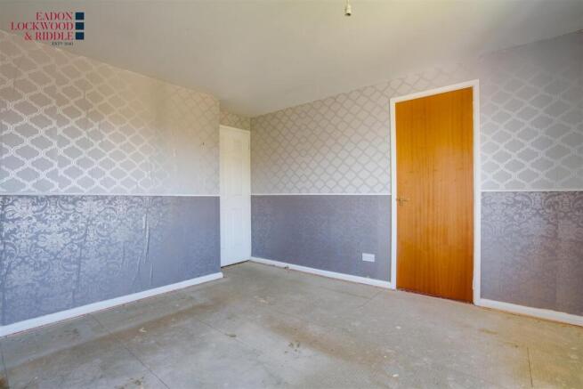 2 bed Semi-Detached for sale Image 8