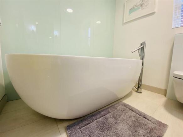 Family Bathroon