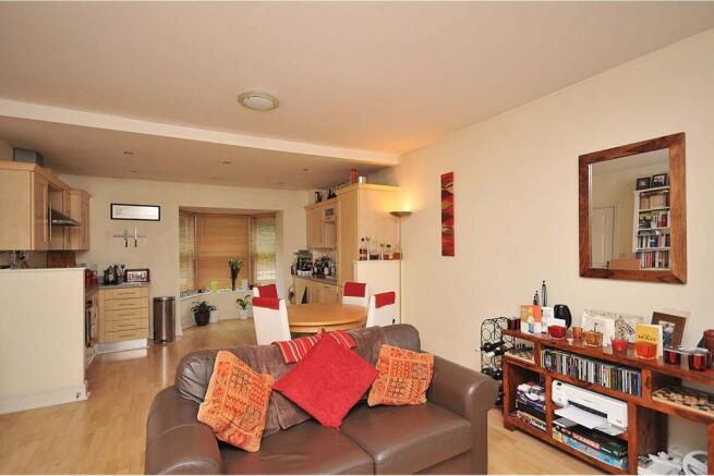 Lounge / Kitchen
