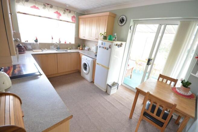 Cannon Close, Broadstone, Dorset, BH18 photo 4