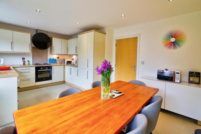 Kitchen Dining room