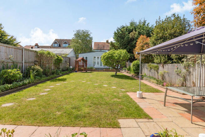 FAMILY GARDEN