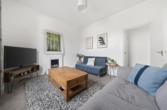 1435883-12-69c404...