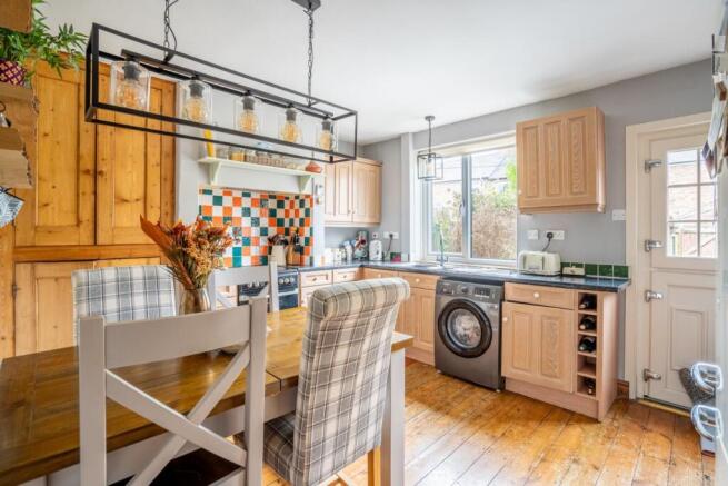 2 bed Terraced for sale Image 6