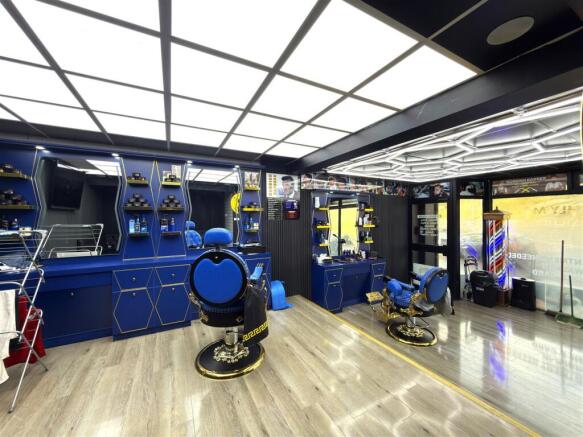 Shop and Maisonette  (2).JPG