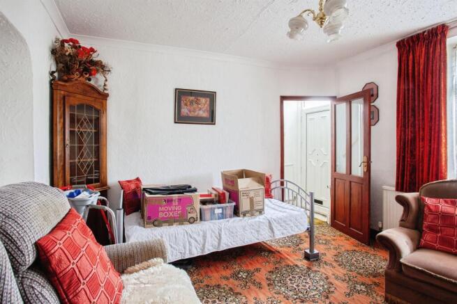 3 bed Semi-Detached for sale Image 5