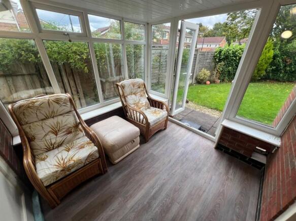 Alder Drive, Timperley, Altrincham photo 4