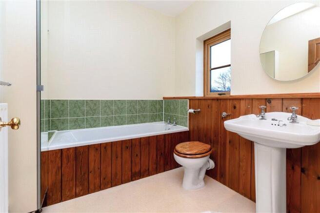 4 bed Link Detached House for sale Image 12