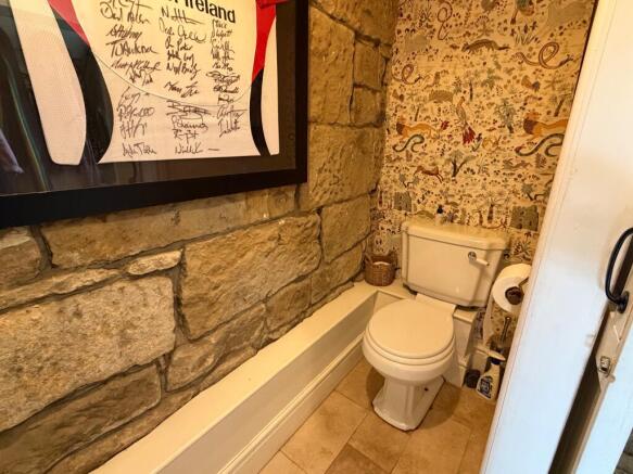 4 bed Semi-Detached for sale Image 4