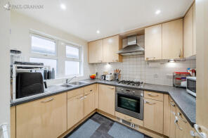 6, Manor Court, Millpond Place, Carshalton SM5 2JT