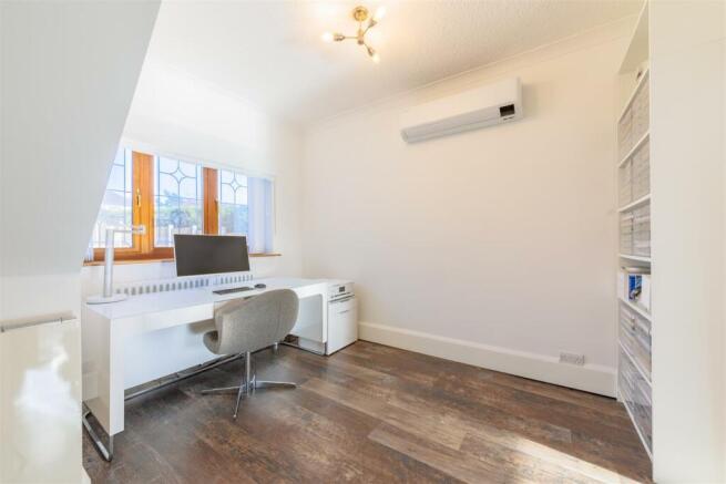 219 Burton Road, Overseal