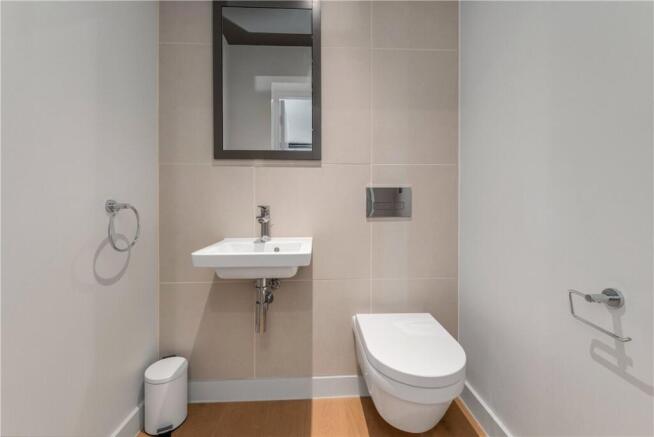 2 bed Apartment for sale Image 11