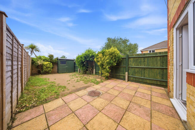 Athena Close, Kingston Upon Thames, KT1 photo 4