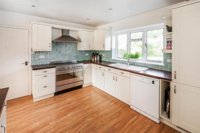 house. estate agent Dunsfold kitchen