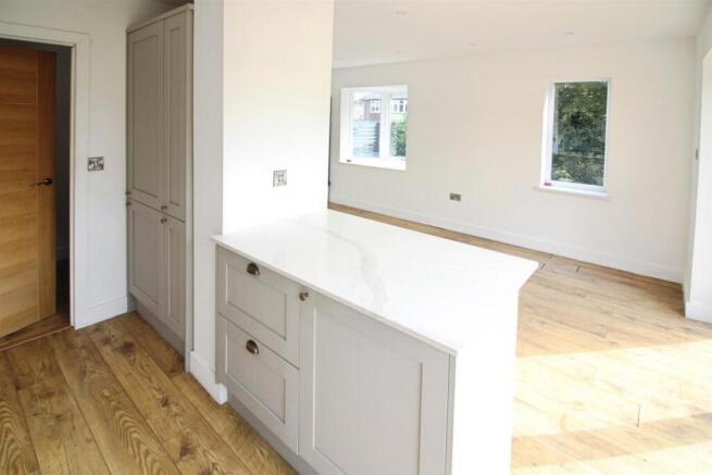 3 bed Detached for sale Image 7