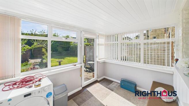 3 bed Terraced for sale Image 6