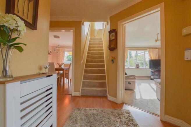 entrance hall (2)