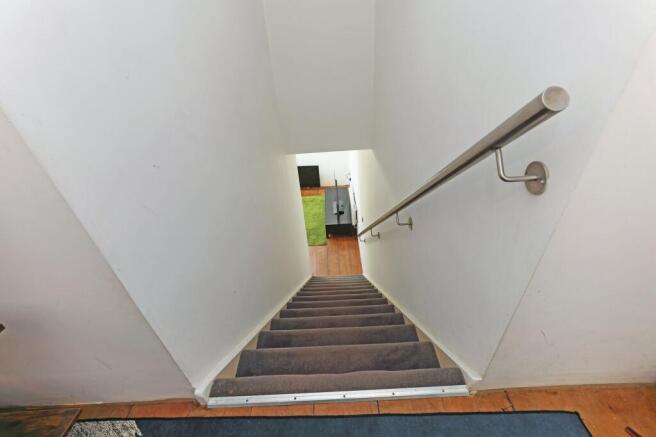 1 bed Flat to rent Image 6